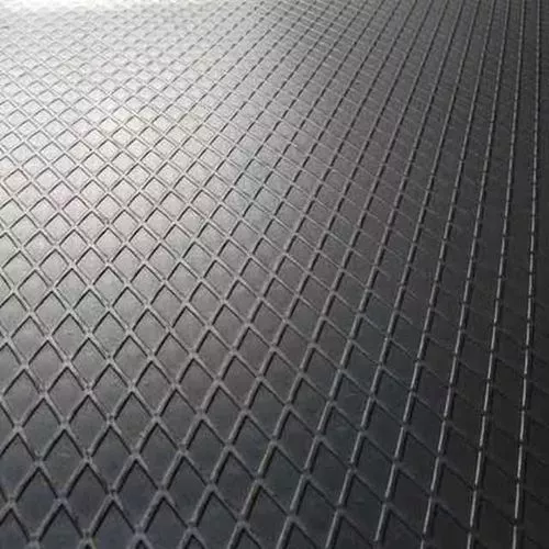 Лист стальной рифленый 3 мм ромб фото, купить в СПб