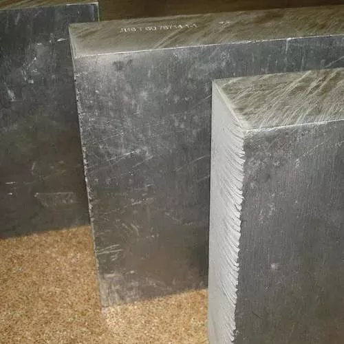 Титановая плита 27 мм ВТ22 ОСТ 1 90024-71 фото, купить в СПб