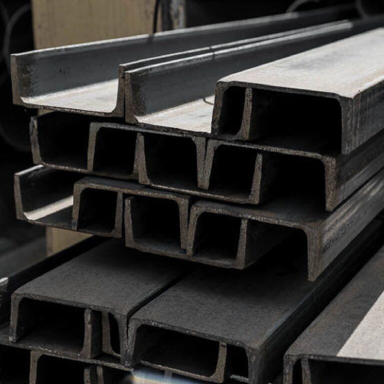 Швеллер стальной 8П